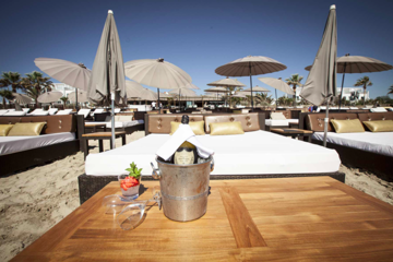 Beach dining in Ibiza